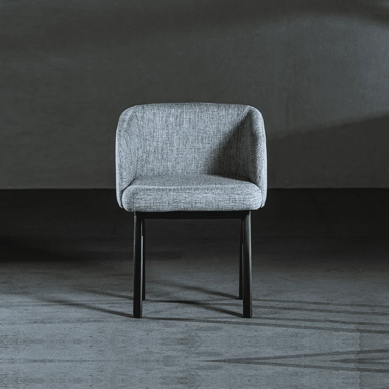 Pellentesque Chair